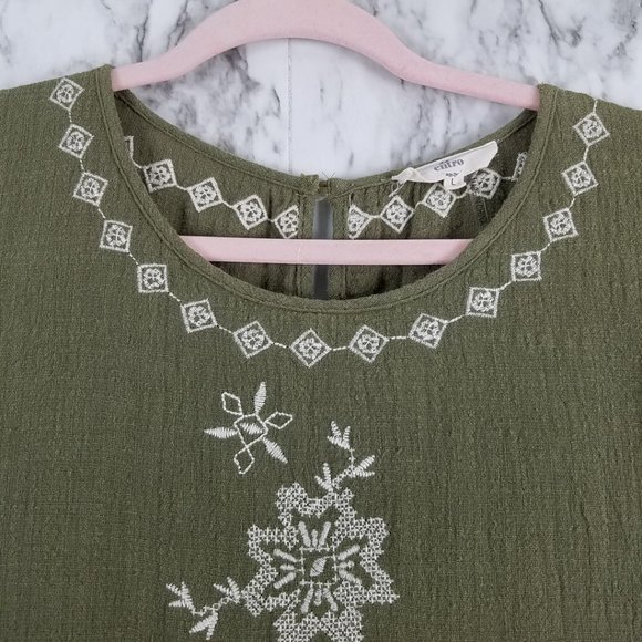 Entro Olive Green Dress with Cream Floral Embroidery - Picture 4 of 8